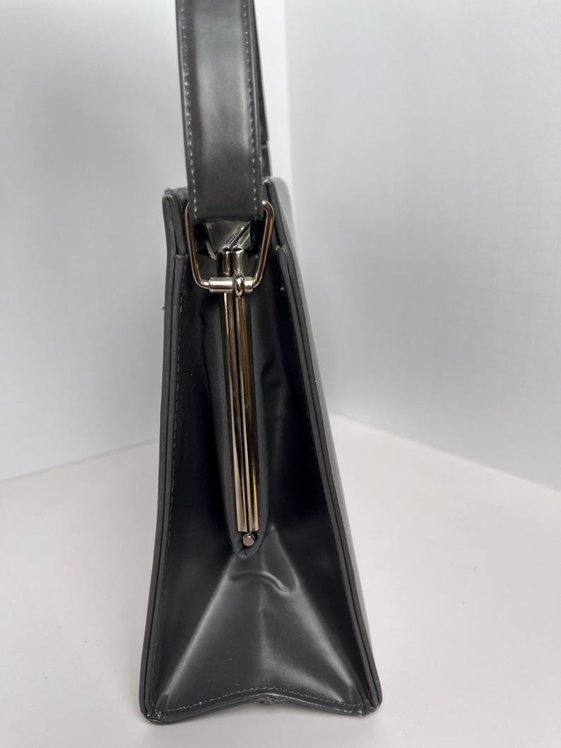 Vintage Mid century handbag with geometric design