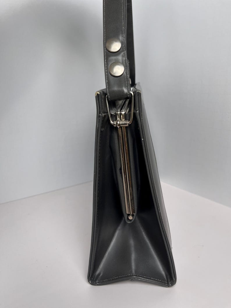 Vintage Mid century handbag with geometric design