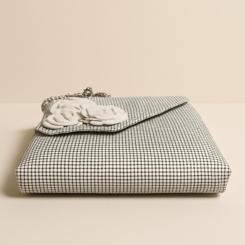 Vintage Whiting & Davis White Grid Handbag with Rose Appliques and Chain Strap 1960s Shoulder Bag Evening Purse